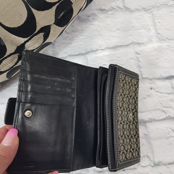 COACH Alexandra Signature Canvas Purse & Wallet - Picture 11 of 14